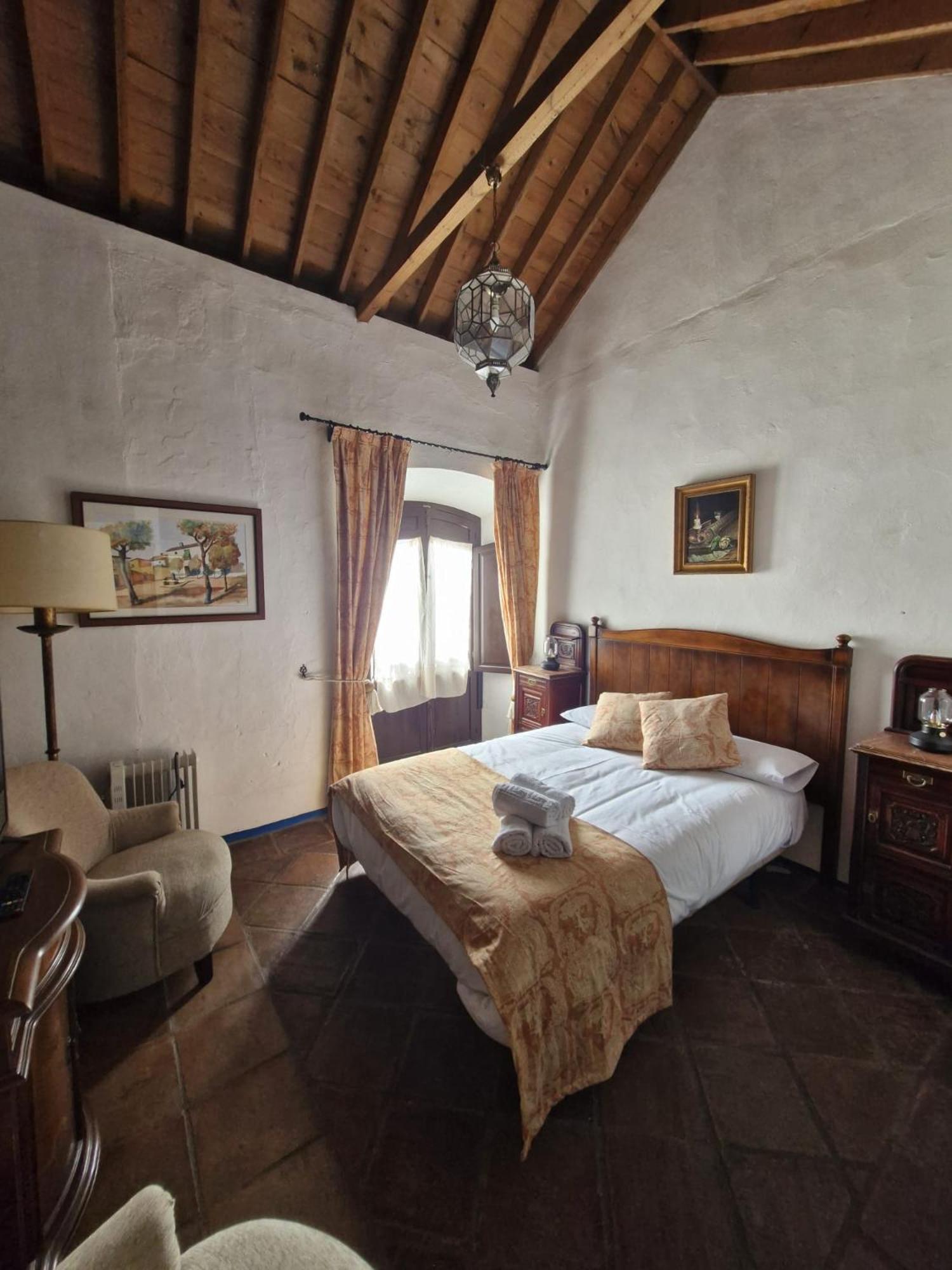 Hotel Rural Verde Oliva Comares Habitación foto